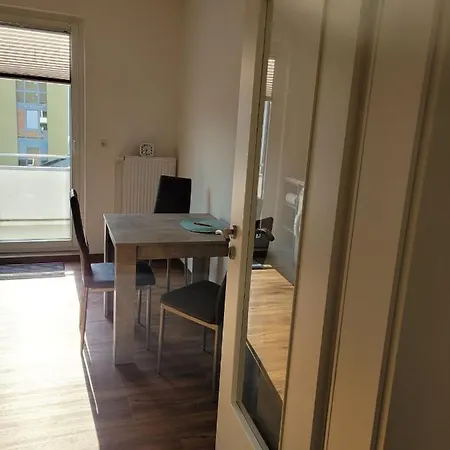Apartman Schoene Einfache Zwischen Stadt Und Wilhelmshaven