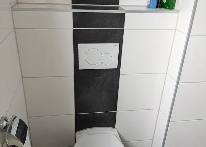 公寓 Schoene Einfache Zwischen Stadt Und