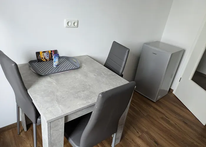 Schoene Einfache Zwischen Stadt Und Appartement